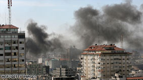 Israel intensifies attacks on Gaza City