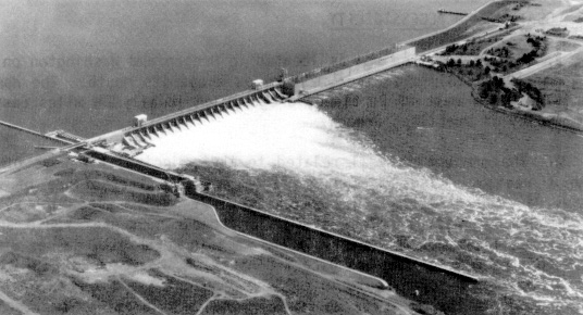 Photo 1-1. McNary Lock and Dam, located on the Columbia River between Oregon and Washington, was built in 1953 to provide navigation, power development, and irrigation. Recreation was added later as an authorized purpose