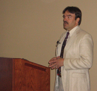 Scott Hygnstrom speaking before the 11th Wildlife Damage Management Conference in Traverse City, MI. Photo by Stephen Vantassel. 