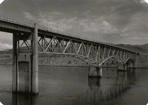 Columbia river Bridge at Bridgeport (WA-90)