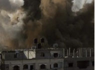 Tanques israelíes bombardean la ciudad de Gaza, mientras avanzan en áreas residenciales (Foto AP).