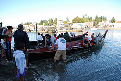 Canoe Preparing for Launch von U.S. Geological Survey