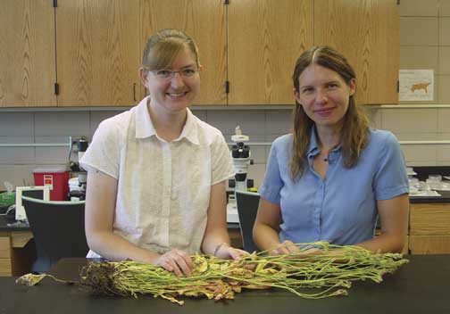 Christine Engelbrecht (left) and Laura Jesse (right). (Rashelle Matthiesen-Anderson)