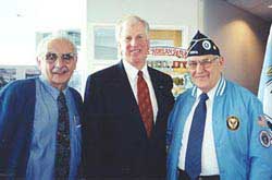 Picture of Rep. Thompson with Eureka veterans