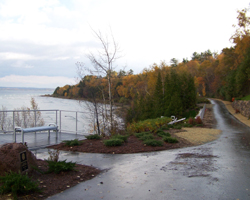 "Resort Bluffs" trail segment during the fall © Tom Kirvan