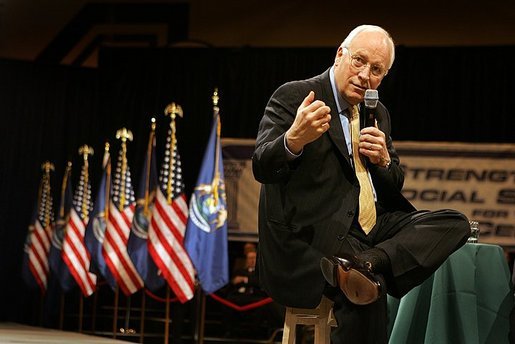 Vice President Dick Cheney discusses strengthening Social Security during a town hall meeting at Kellogg Community College in Battle Creek, Mich., Thursday, March 24, 2005. White House photo by David Bohrer