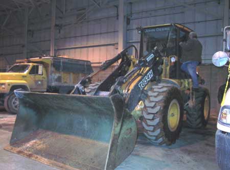 Figure 3. Front-end loader that was involved in the incident.