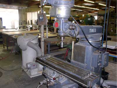 vertical milling machine
