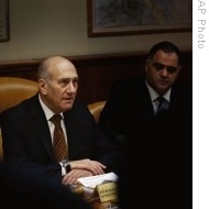 Israeli PM Ehud Olmert attends the weekly cabinet meeting in Jerusalem, 11 Jan 2009