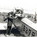 New York City Postmaster Thomas G. Patten and airmail pilot Lt. Torrey Webb von Smithsonian Institution