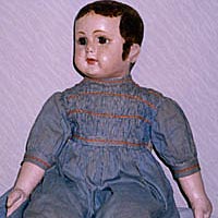Rare Ella Smith doll, with turned head
