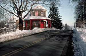 1835 on the National Road (U.S. 40). The historic road, the first built by the Federal Government, is 200 years old in 2006 and is now a National Scenic Byway. Photo: ©2001 National Road Heritage Park.