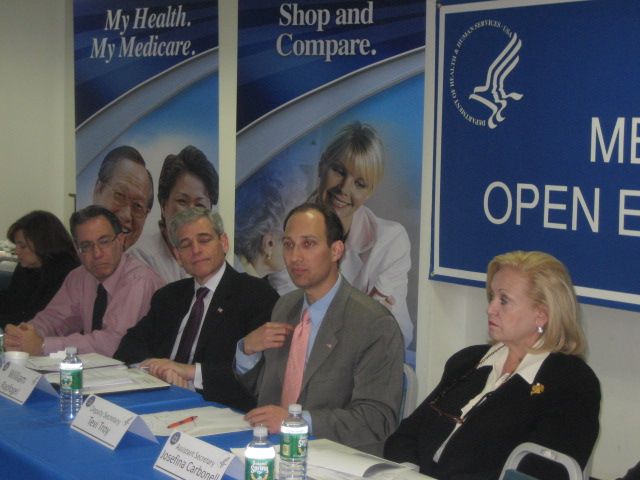 November 17, 2008 (Queens, NY)– Deputy Secretary participates in Medicare Open Enrollment events at the Charles W. Wang Community Health Center and the Queens Jewish Community Council.