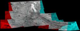 Rover’s Wheel Churns Up Bright Martian Soil (Stereo)