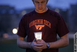 Des utilisateurs ont contribué aux rapports médiatiques relatifs au massacre de l'Université polytechnique de la Virginie.