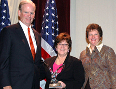Photo of the Department of Transportation receiving the 2006 President's Quality Award