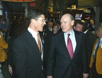 Photo: Secretary John Snow on Friday toured the trading floor of the New York Stock Exchange with NYSE CEO John Thain. (NYSE photo)