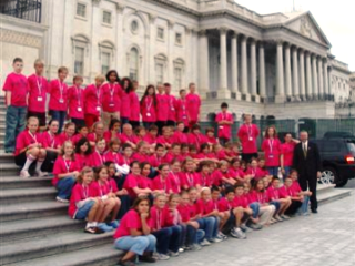 thumbnail image: Congressman Davis with students from Beechwood Elementary School.