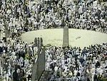 aptn saudi hajj pillars eng 150 01feb04.jpg