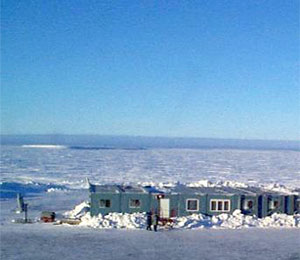 Photo of Arctic Region surrounding Mallik well site