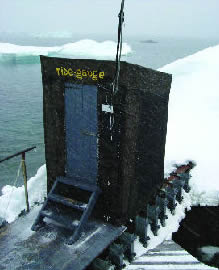 Picture od tida gauge in the Antarctica