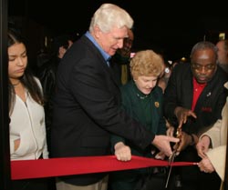 Tenant and Worker Ribbon Cutting