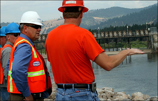 Photo | Senator Tester surveys progress at the Milltown Dam cleanup project near Missoula