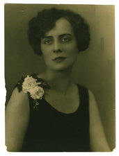 [Mary Lasker as a young woman]. [ca. 1926].
