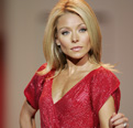 Kelly Ripa at 2007 Red Dress Collection Fashion Show