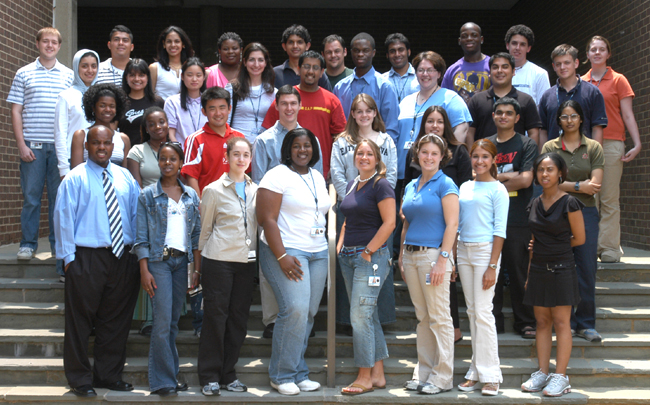 Group photo of 2004 NIA Intramural Research Program Summer Students