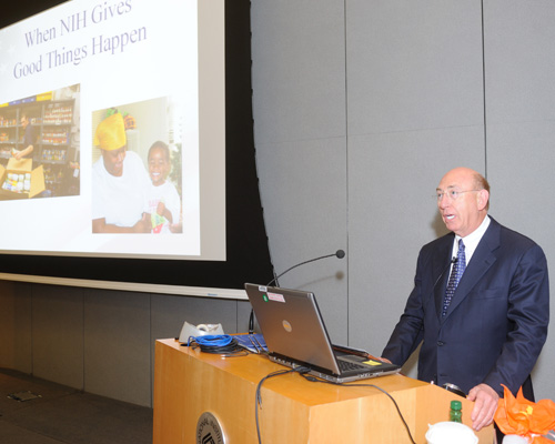 Dr. Niederhuber tells Deputy Coordinators, "When NIH gives, good things happen"