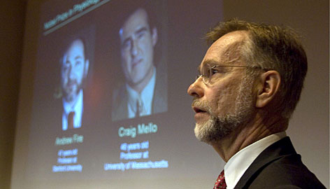 Goran Hansson, chairman of the Nobel Committee, announces the recipients of this year's Nobel Prize in medicine at a news conference Monday in Stockholm.