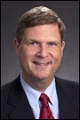 Head shot of Tom Vilsack