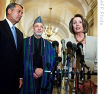 Pres. Hamid Karzai (C), US House Speaker Nancy Pelosi (R) and House Minority Leader John Boehner before meeting in Washington, 05 May 2009