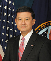 Department of Veterans Affairs Secretary and current USICH Chair Eric K. Shinseki