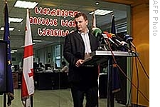 Georgian Interior Ministry spokesman Shota Utiashvili gives a news conference in Tbilisi, 05 May 2009