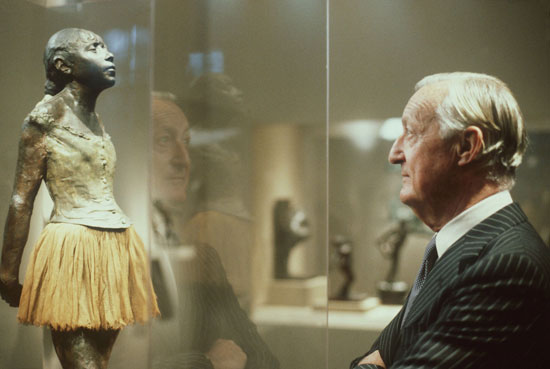 Paul Mellon enjoying Edgar Degas' Little Dancer, Aged Fourteen (1879—1881) in the National Gallery of Art Sculpture Gallery, West Building.  Courtesy of the National Gallery of Art, Washington. Copyright © Dennis Brack/Black Star