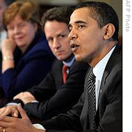 奥巴马与盖特纳在经济会议上
