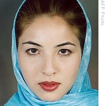 Roxana Saberi in a 2004 National Press Photographers association file image