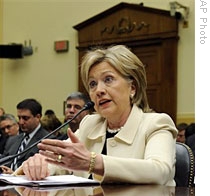 Secretary of State Hillary Clinton testifies before the House Foreign Affairs Committee on Capitol Hill, 22 Apr 2009