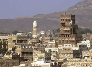 View of building architecture in Sanaa, Yemen, October 13, 2002. [© AP Images]