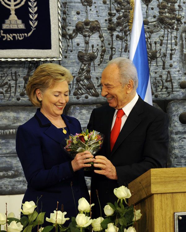 Secretary of State Hillary Rodham Clinton with the President of Israel, Shimon Peres, at the President's Residence,  Jerusalem, March 3, 2009