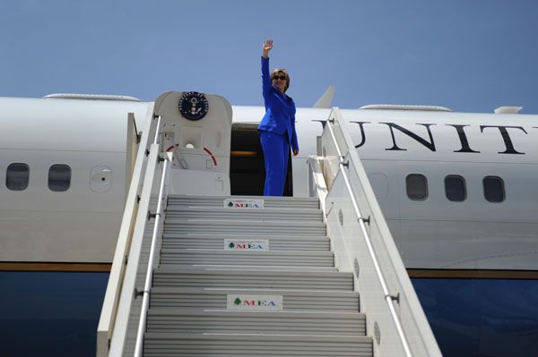 Secretary Clinton boards her plane to depart from Beirut, Lebanon.