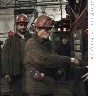Miners enter shaft in Western Ukraine
