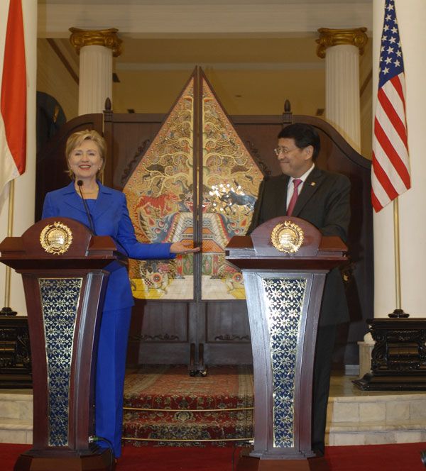 Secretary Clinton with the Indonesian Foreign Minister Hassan Wirajuda at their Press Conference at the Foreign Ministry in Jakarta, Indonesia.