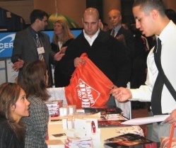 Picture of veterans at a job fair