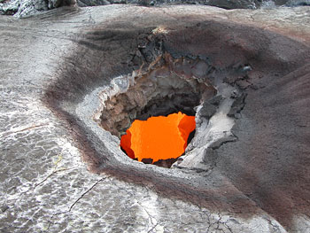 Pretty Petunia skylight in roof of PKK lava tube, upper part of PKK flow.