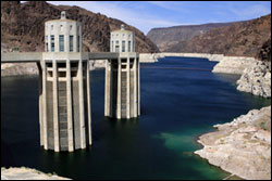 Photo: Hoover dam