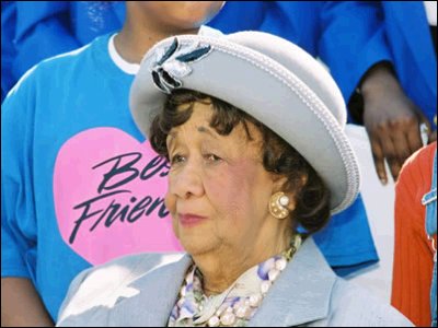 Dr. Dorothy Height, chair and president emeritus of the National Council of Negro Women, joins the "No Child Left Behind" Tour Across America.