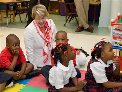 Secretary Spellings meets with kindergarten students at Benjamin Franklin Elementary School Math & Science in New Orleans.